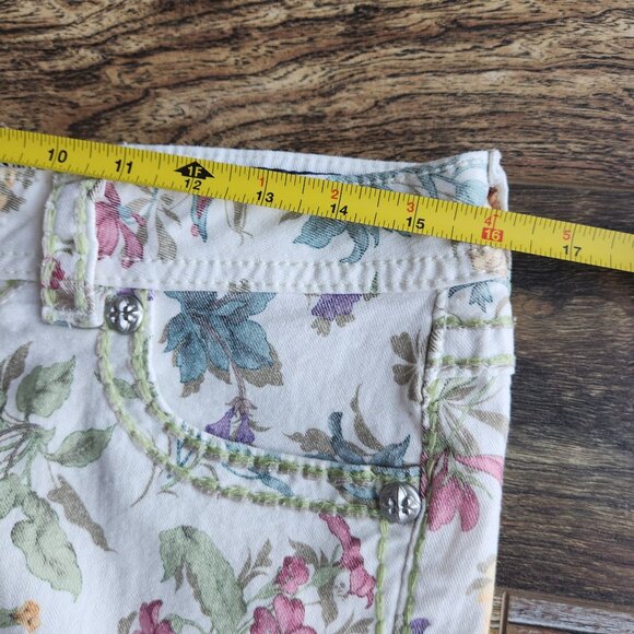 MISS ME Cargo Botanical Garden White Denim Shorts Zip Pocket Frayed Hem - Picture 8 of 11